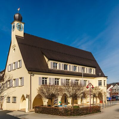 Rathaus Urbach (Foto: Heiko Potthoff)